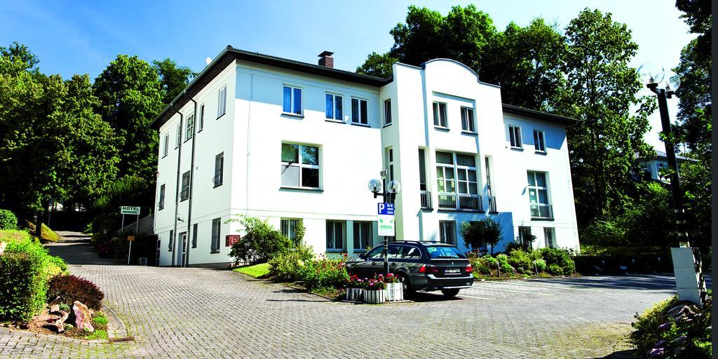 Hotel Haus Am Park บาดฮอมบูร์ก ฟอร์ แดร์เฮอเฮอ ภายนอก รูปภาพ